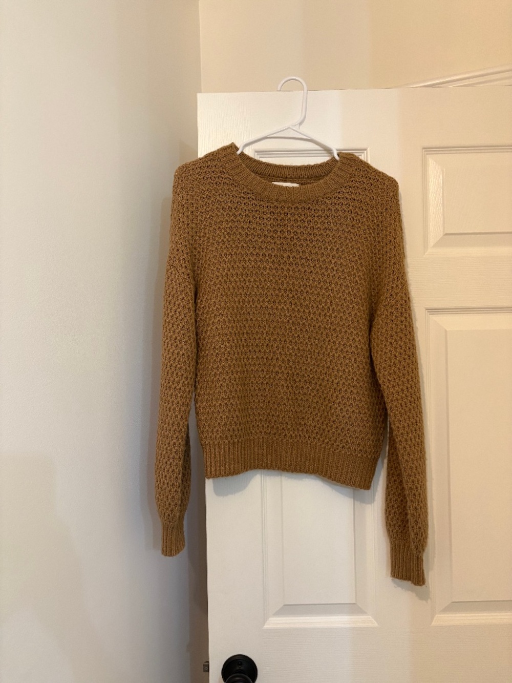 Abercrombie Caramel Bubble Sleeve Sweater